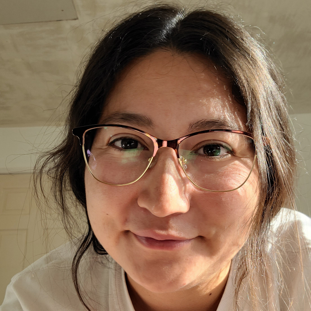 Meet your Posher, Elisa